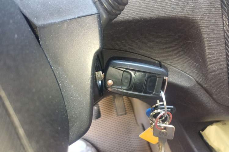 Used Wuling Hongguang 2014 1.5L S Standard Version Vehicle Key