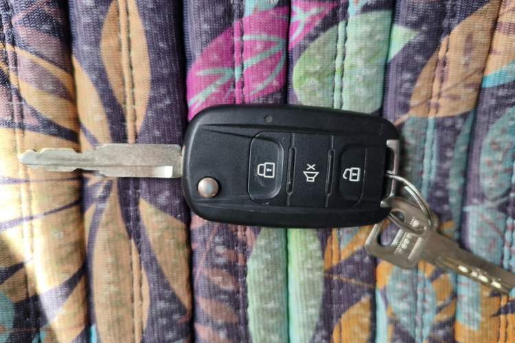 Used Wuling Hongguang 2014 1.5L S Standard Version Vehicle Key