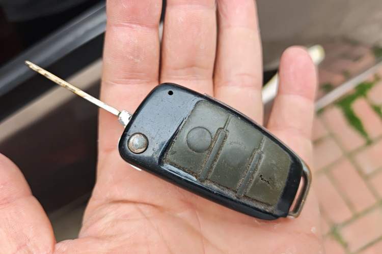 Used Wuling Hongguang 2014 1.5L S Standard Version Vehicle Key