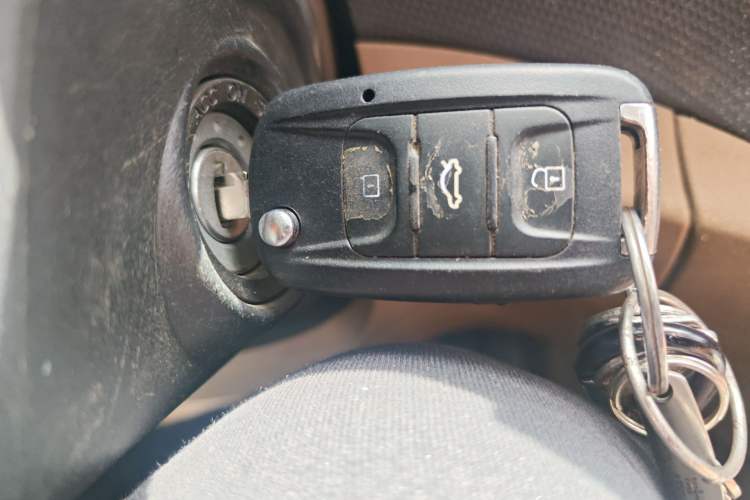 Used Wuling Hongguang 2014 1.5L S Comfort Model Vehicle Key