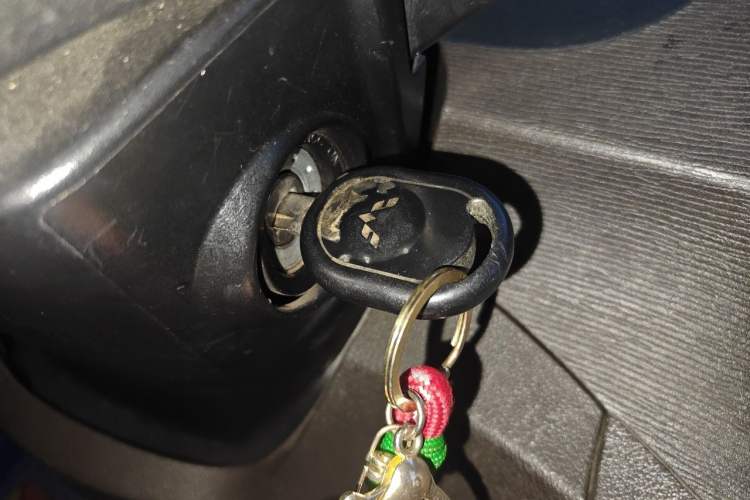 Used Wuling Hongguang 2014 1.5L S Standard Version Vehicle Key