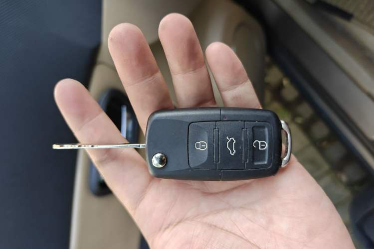 Used Wuling Hongguang 2014 1.5L S Comfort Model Vehicle Key