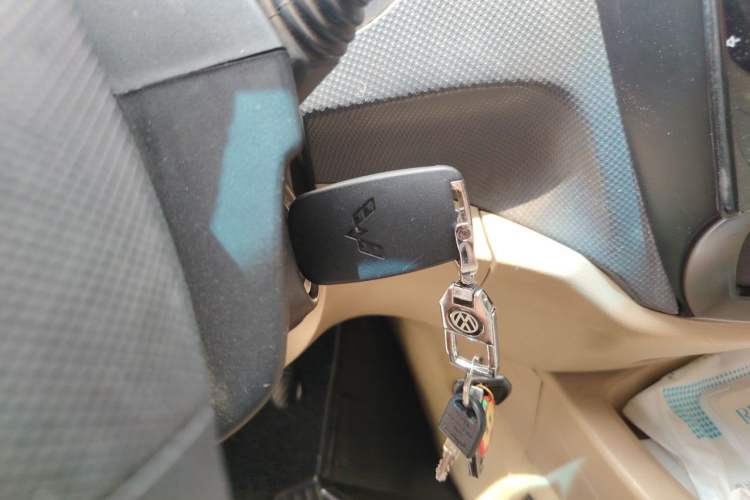 Used Wuling Hongguang 2014 1.5L S Comfort Model Vehicle Key