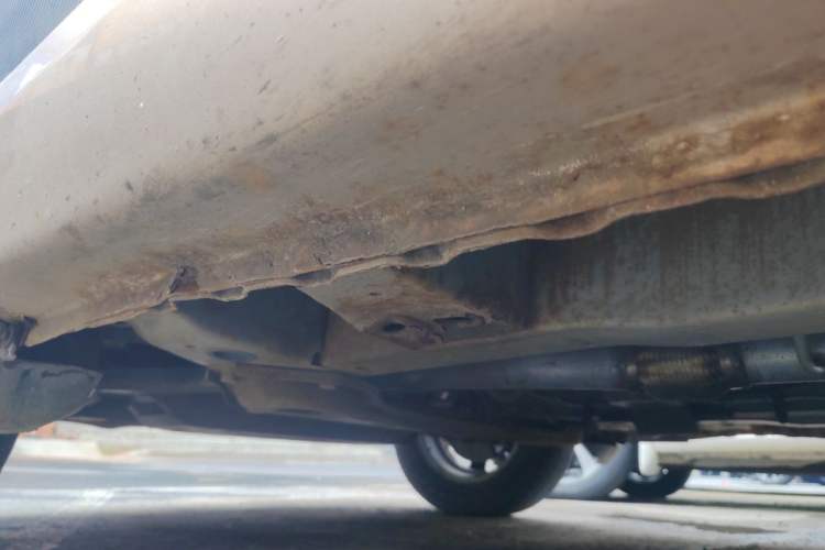 Used Wuling Hongguang 2014 1.5L Standard Version Chassis Front Left