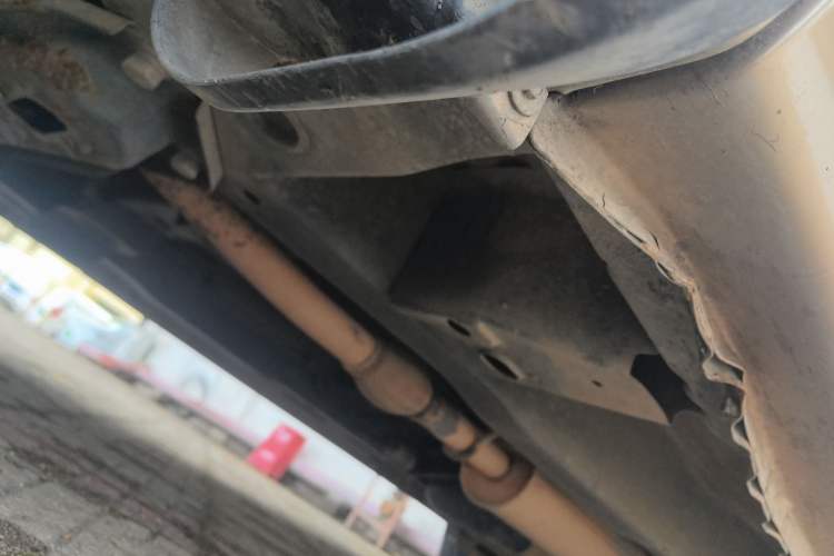 Used Wuling Hongguang 2014 1.2L Base Model China IV Chassis Front Left