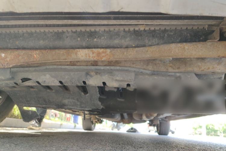 Used Wuling Hongguang 2014 1.5L S Luxury Model Chassis Front