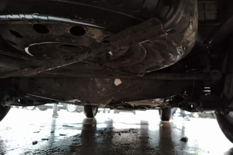 Used Wuling Hongguang 2014 1.5L S Comfort Model Chassis Rear