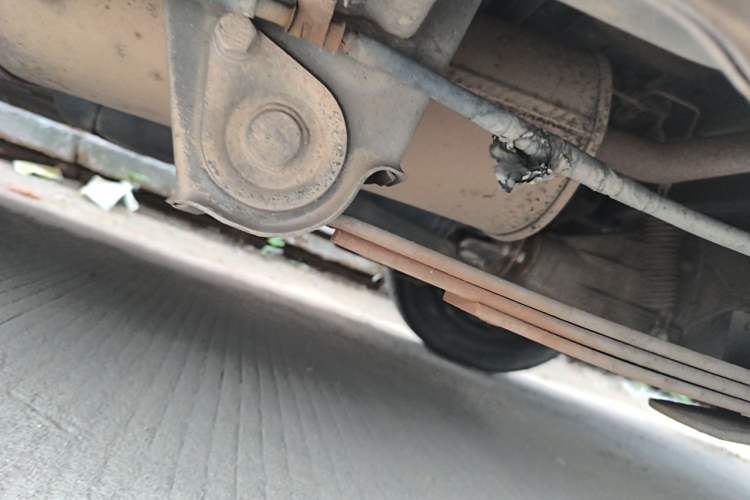 Used Wuling Hongguang 2014 1.5L Base Version Chassis Rear Left