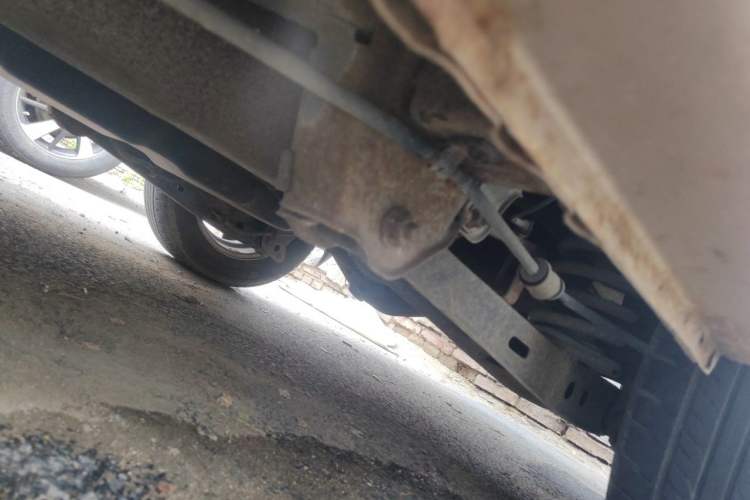 Used Wuling Hongguang 2014 1.5L Standard Version Chassis Rear Left