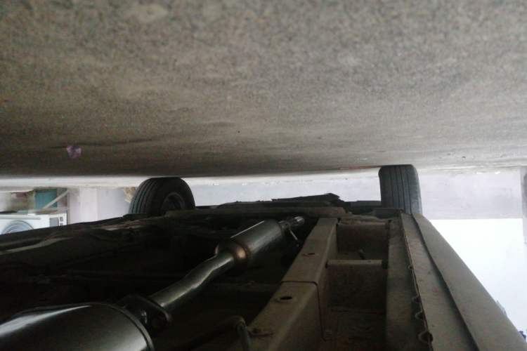 Used Wuling Hongguang 2014 1.5L S Comfort Model Chassis Rear Left