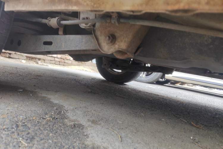 Used Wuling Hongguang 2014 1.5L Standard Version Chassis Rear Right