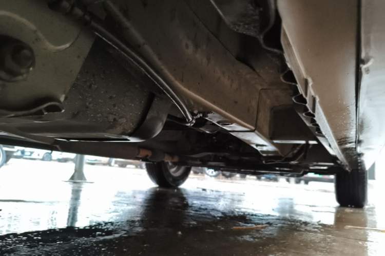 Used Wuling Hongguang 2014 1.5L S Comfort Model Chassis Rear Right