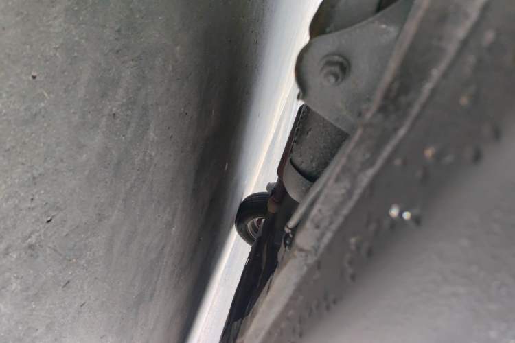 Used Wuling Hongguang 2014 1.5L S Standard Version Chassis Rear Right