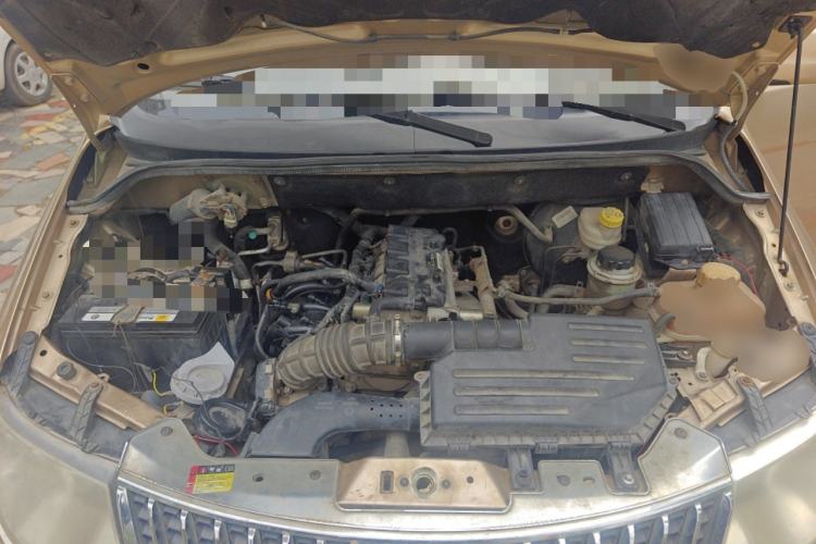Used Wuling Hongguang 2014 1.5L Standard Version Engine Bay