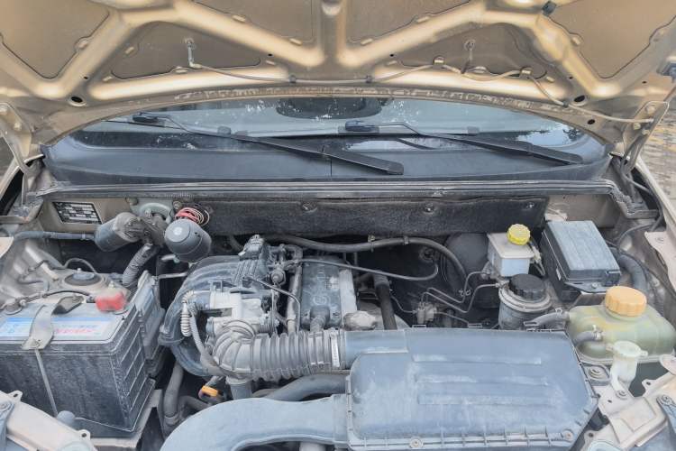 Used Wuling Hongguang 2014 1.2L Base Model China IV Engine Bay