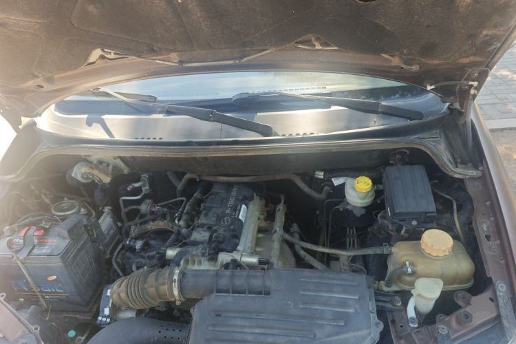 Used Wuling Hongguang 2014 1.5L S Standard Version Engine Bay