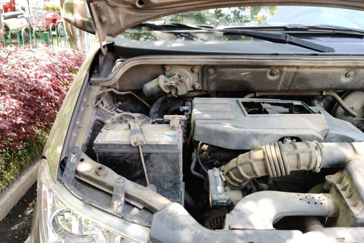 Used Wuling Hongguang 2014 1.5L S Luxury Model Engine Bay Right