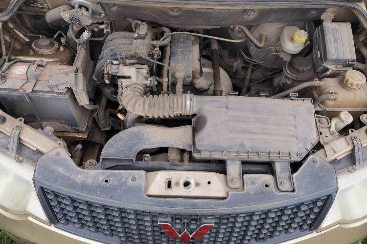 Used Wuling Hongguang 2014 1.2L Base Model China IV Engine Bay