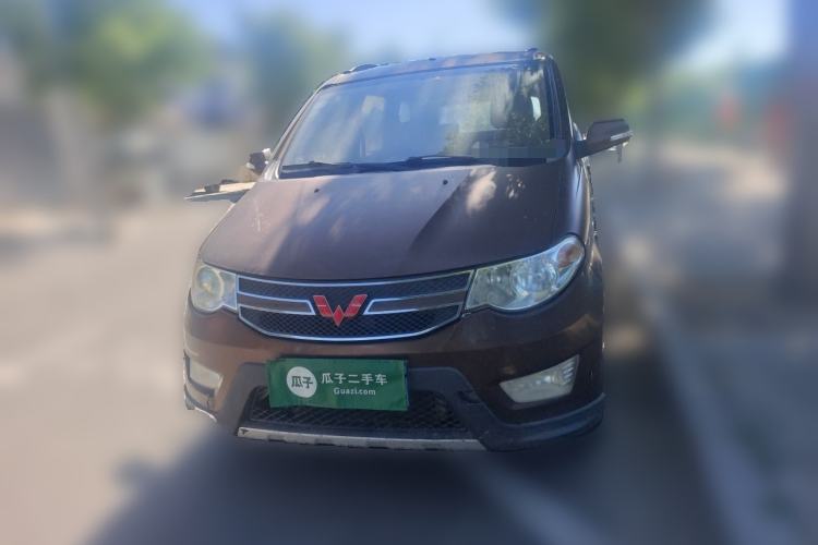 Used Wuling Hongguang 2014 1.5L S Standard Version Front