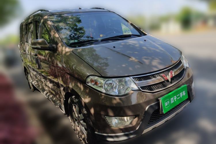 Used Wuling Hongguang 2014 1.5L S Luxury Model Front Right 45 Deg