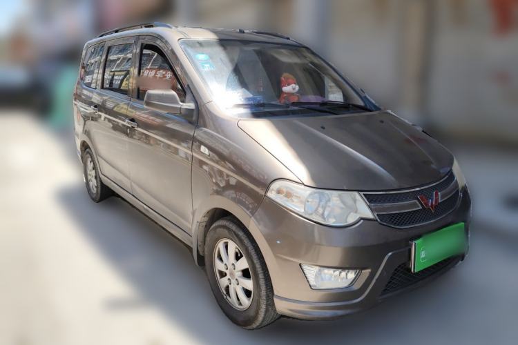 Used Wuling Hongguang 2014 1.2L S Standard Version China IV Standard Front Right 45 Deg