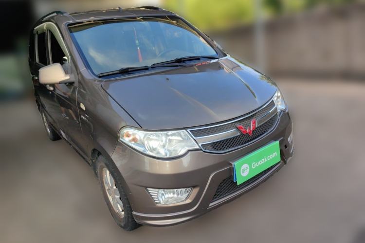 Used Wuling Hongguang 2014 1.5L S Standard Version Front Right 45 Deg