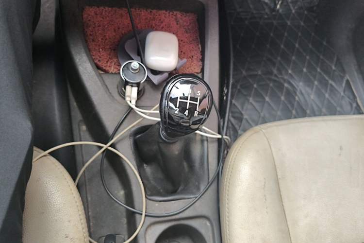 Used Wuling Hongguang 2014 1.5L Base Version Gear Lever