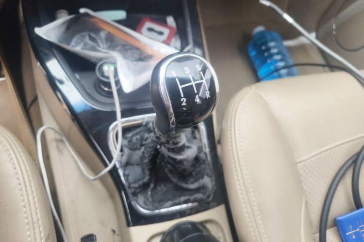 Used Wuling Hongguang 2014 1.5L S Luxury Model Gear Lever