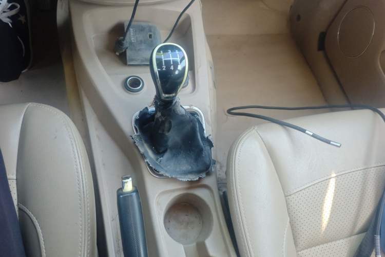 Used Wuling Hongguang 2014 1.5L S Standard Version Gear Lever