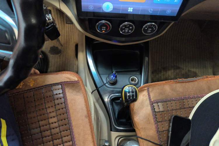 Used Wuling Hongguang 2014 1.5L S Luxury Model Gear Lever