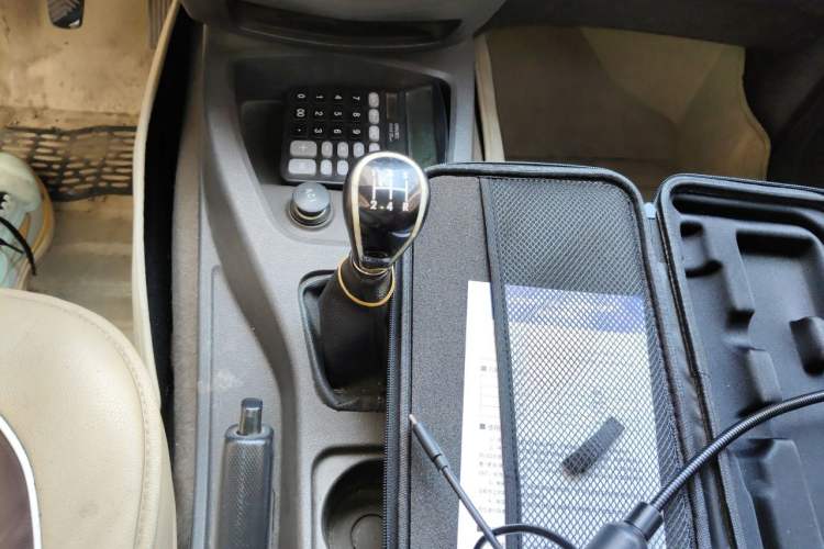 Used Wuling Hongguang 2014 1.2L S Standard Version China IV Standard Gear Lever
