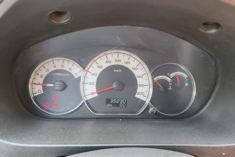Used Wuling Hongguang 2014 1.5L S Luxury Model Instrument Cluster