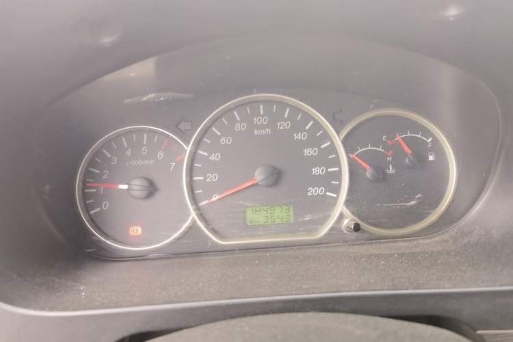 Used Wuling Hongguang 2014 1.2L Base Model China IV Instrument Cluster