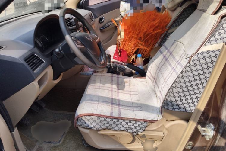 Used Wuling Hongguang 2014 1.5L S Luxury Model Left Front Seat