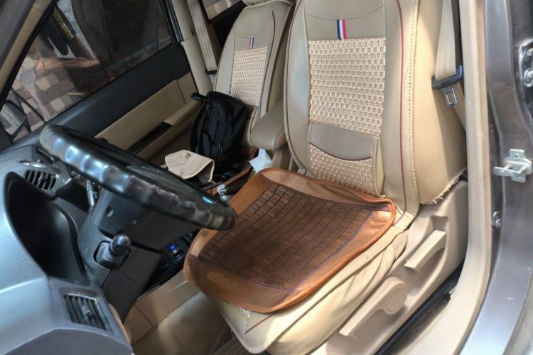 Used Wuling Hongguang 2014 1.5L S Luxury Model Left Front Seat