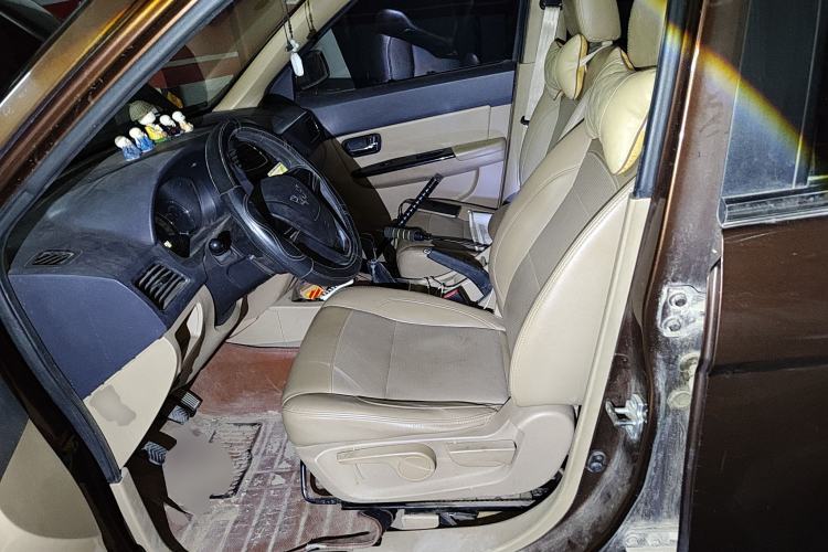 Used Wuling Hongguang 2014 1.5L S Comfort Model Left Front Seat