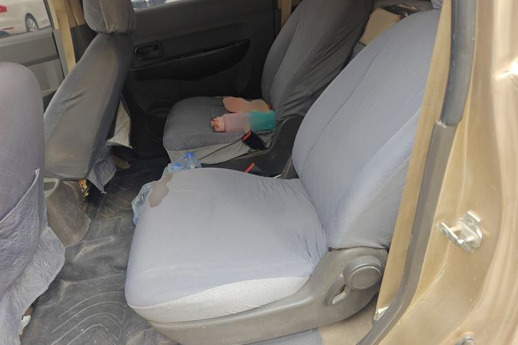 Used Wuling Hongguang 2014 1.5L Standard Version Left Rear Seat