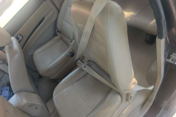 Used Wuling Hongguang 2014 1.5L S Standard Version Left Rear Seat