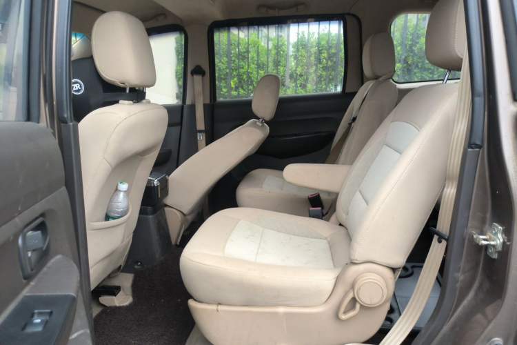 Used Wuling Hongguang 2014 1.5L S Standard Version Left Rear Seat