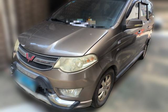 Wuling Hongguang 2014 1.5L S Luxury Model de segunda mano