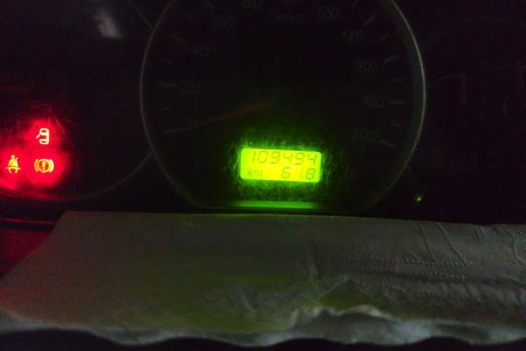 Used Wuling Hongguang 2014 1.5L Standard Version Odometer Close Up
