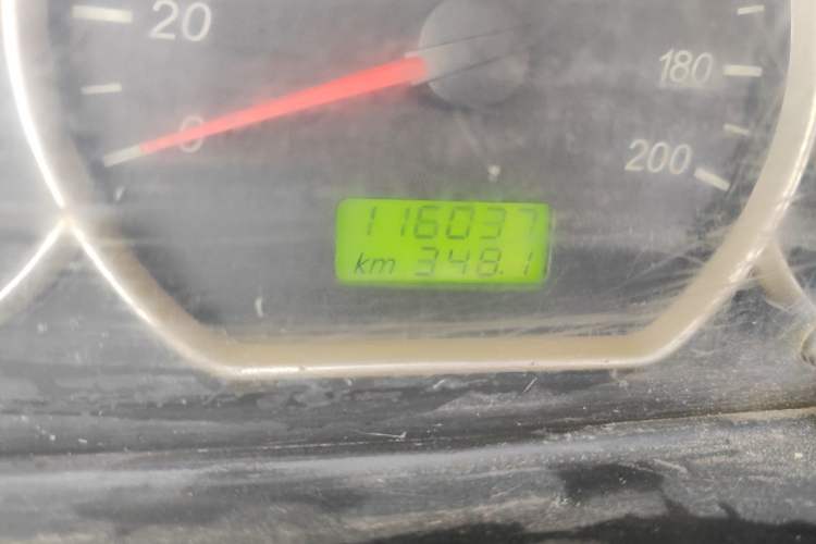 Used Wuling Hongguang 2014 1.5L Standard Version Odometer Close Up