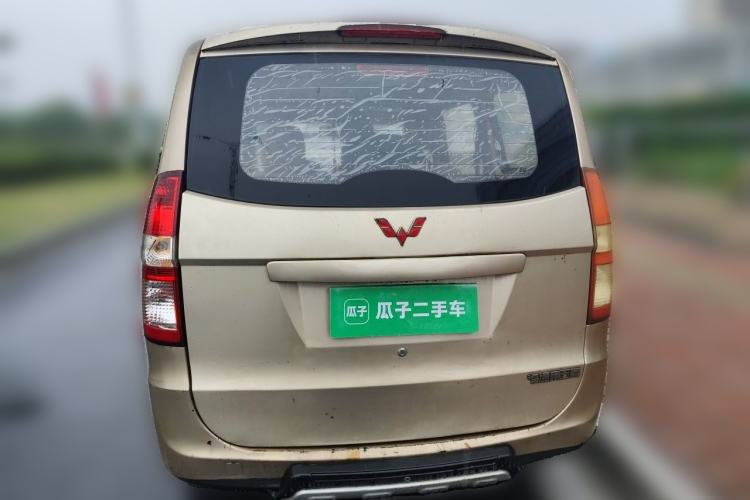 Used Wuling Hongguang 2014 1.5L Standard Version Rear