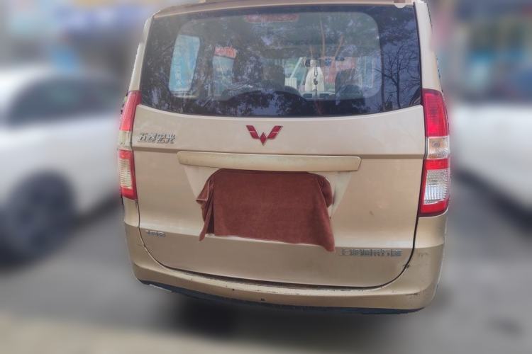 Used Wuling Hongguang 2014 1.5L Standard Version Rear