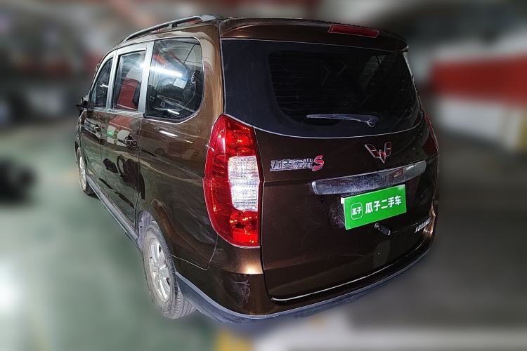 Used Wuling Hongguang 2014 1.5L S Comfort Model Rear Left 45 Deg