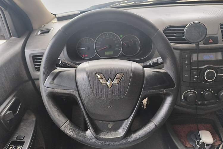 Used Wuling Hongguang 2014 1.5L Base Version Steering Wheel