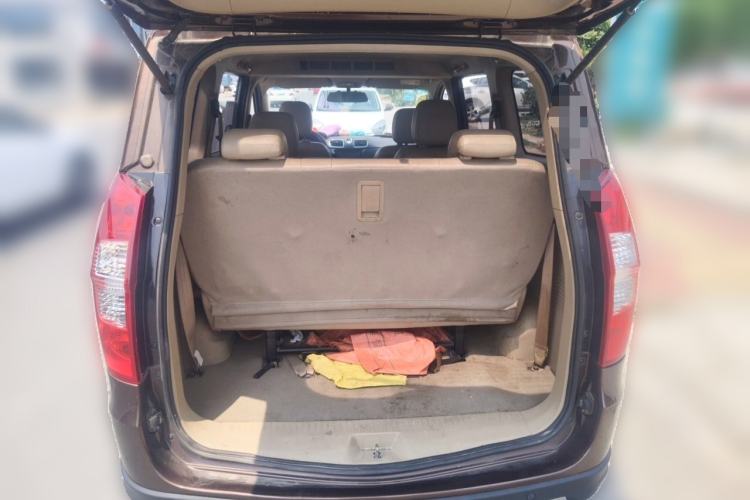 Used Wuling Hongguang 2014 1.5L S Luxury Model Trunk