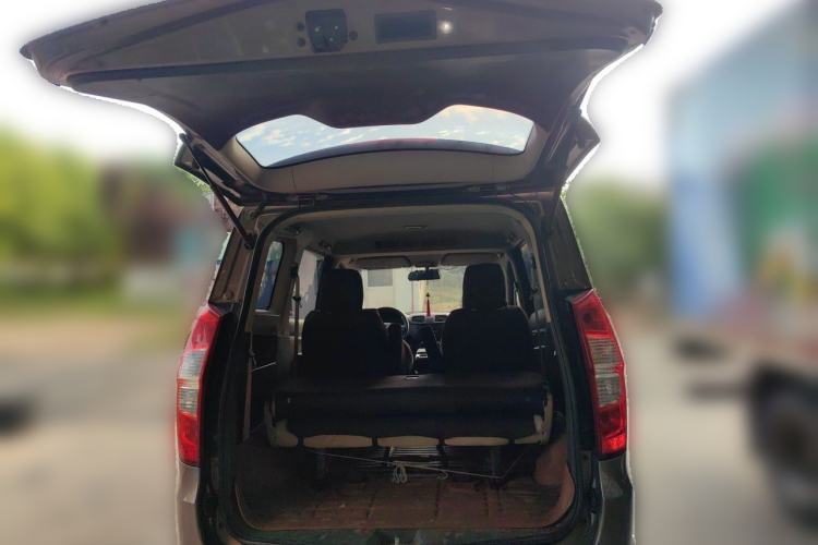 Used Wuling Hongguang 2014 1.5L S Standard Version Trunk