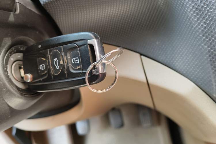 Used Wuling Hongguang 2014 1.5L S Luxury Model Vehicle Key