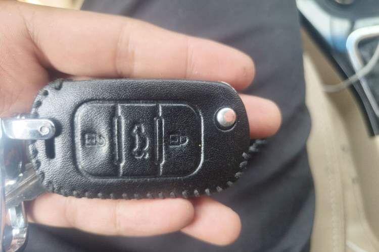 Used Wuling Hongguang 2014 1.5L S Luxury Model Vehicle Key